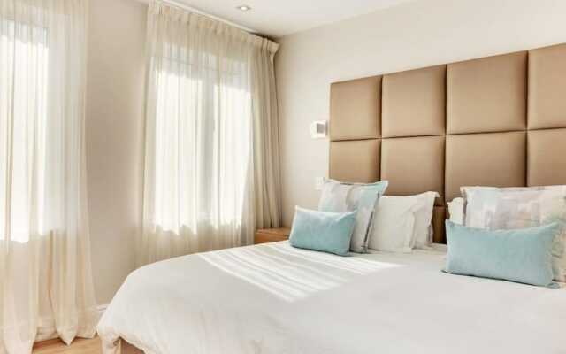 9 on Nautica Camps Bay