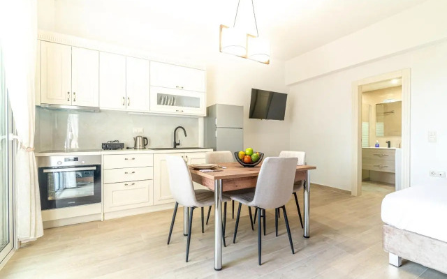 Elegant Suite 2 near the Beach