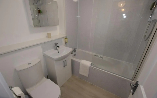 Silver Key Apartments III