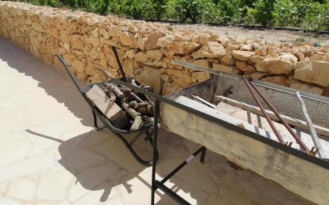 Scalecci, country home