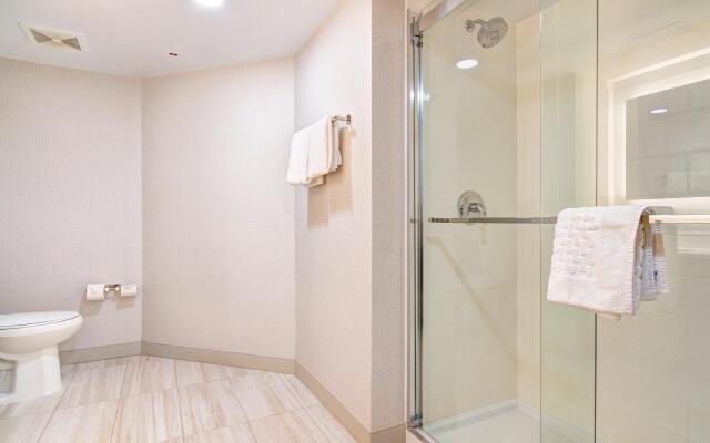 Holiday Inn Express & Suites Phoenix - Tempe by IHG