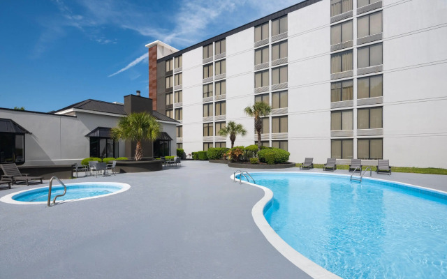 La Quinta Inn & Suites by Wyndham Myrtle Beach