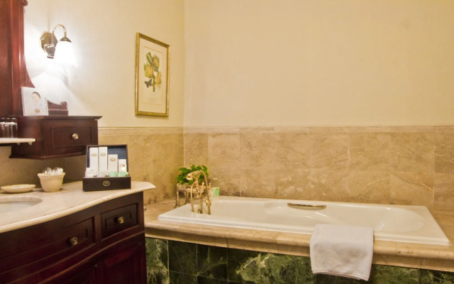 Hotel Majapahit Surabaya - MGallery
