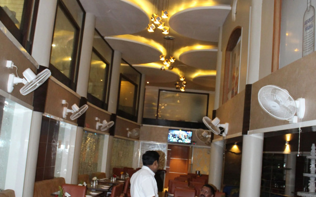 Hotel Pooja International