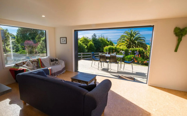 Tapu Bay Treasure - Kaiteriteri Holiday Home