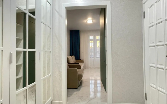 Apartments on Ivan Golubets street 147k2