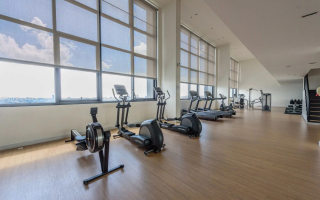 10Pax Magnificent View at The Hub SS2 PJ