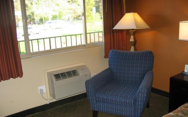 Rodeway Inn Portland Airport Hotel