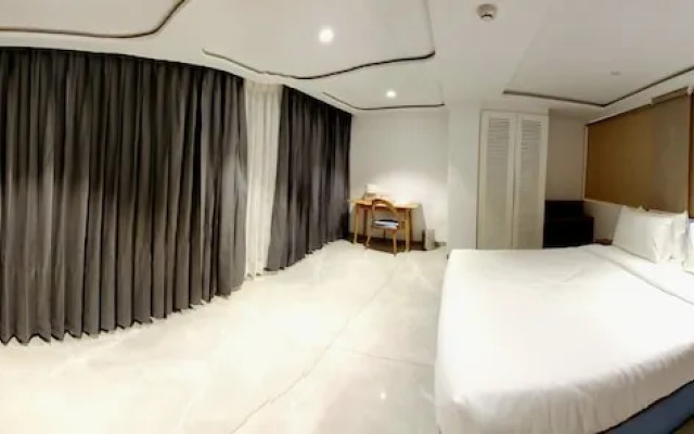 Regenta Waterfront Resort Dapoli