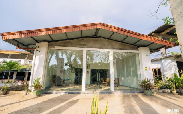 Riverside Hotel Colombo