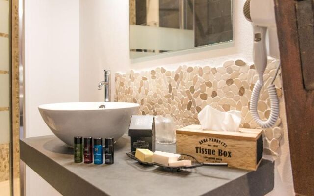 Domaine de La Briandais, a place of electromagnetic sobriety