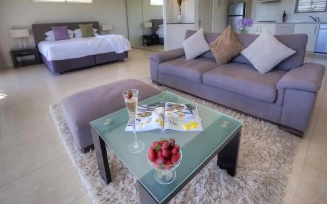 Azjure Studio Retreat