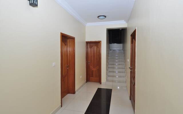 Rezider Apartment
