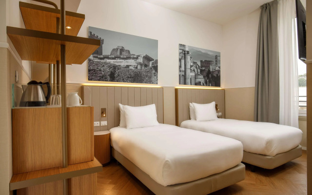 Cosmopolita Hotel Rome, Tapestry Collection by Hilton