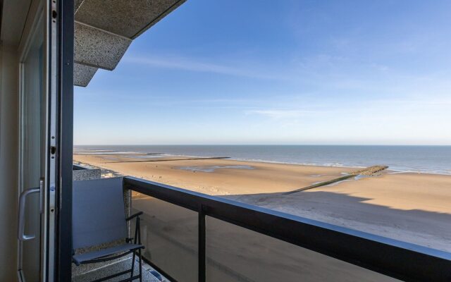 Bright Apartment on the 7th Floor