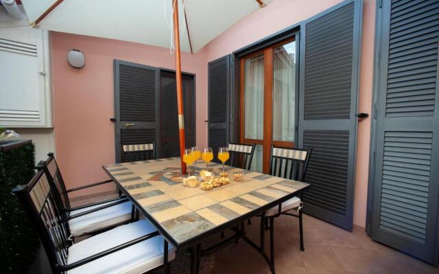 L'Arco Tra I Sentieri