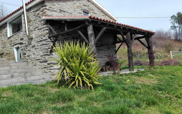 House With 2 Bedrooms in Peso da Régua, With Wonderful Mountain View,