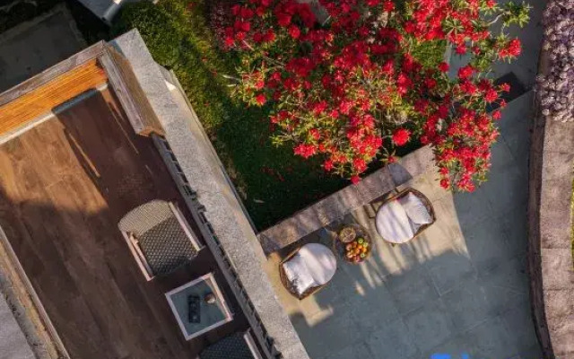 Tengchong Yunhaiju Hot Spring Courtyard Inn