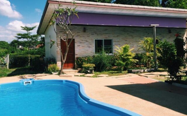 Canal Resort