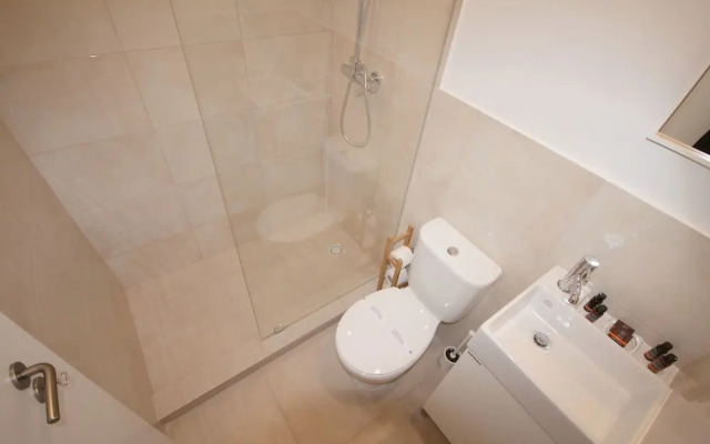 Lisbon Domus 1D by amcf