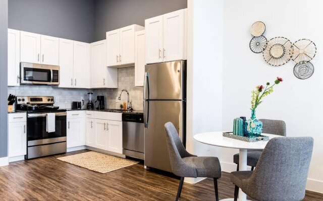 Stayovr At Trinity Groves