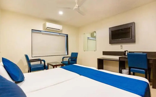 Sukh Hotel, Juhu