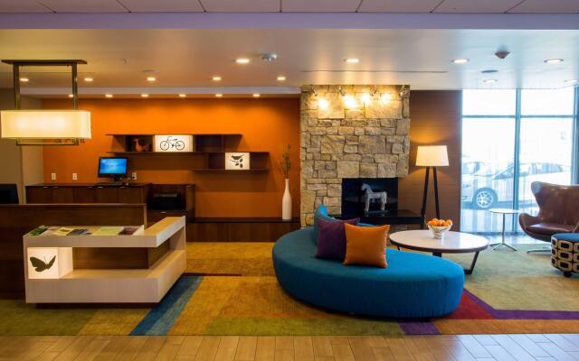Fairfield Inn & Suites by Marriott Lincoln Southeast