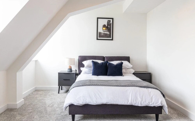 Luxurious 2-Bed apartment in Solihull - NEC / BHX