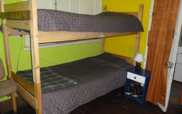 Hostal Chaptex - Hostel