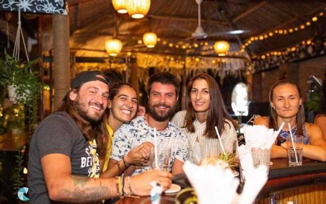 tropic hostel and restaurant
