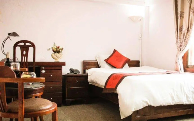 Lakeside Hotel Linh Dam Hanoi