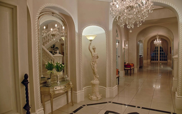 The Munro Boutique Hotel