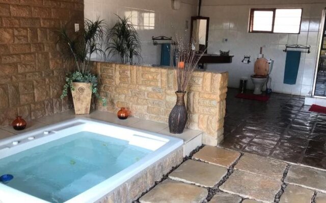 Amanzingwe Lodge Conference Centre & Spa
