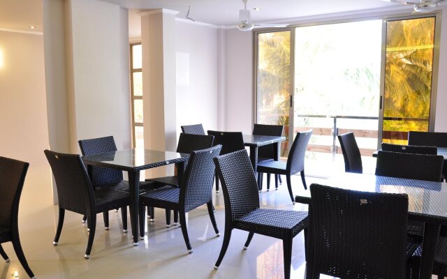 White Sand Lodge at Maafushi