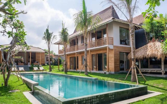 Villa Alea by Villa Finder