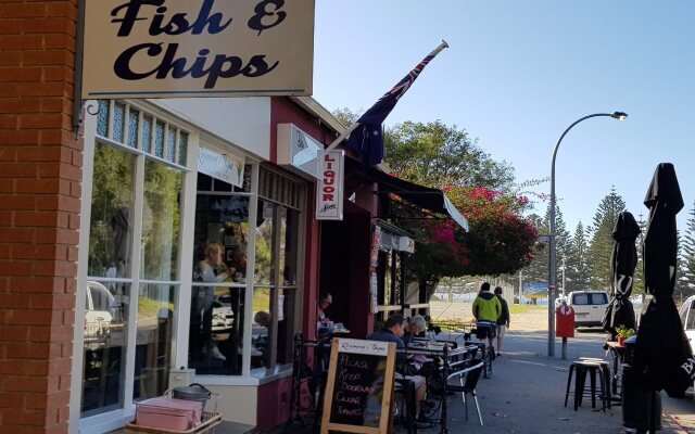 Park Avenue Holiday Units