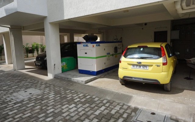 Solitaire Service Apartments