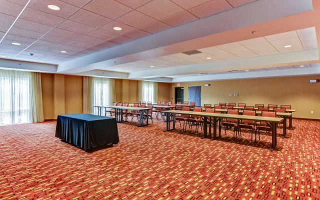 Courtyard by Marriott Bridgeport Clarksburg