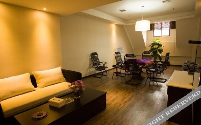 Pujiang Yinglan Hepan Hotel