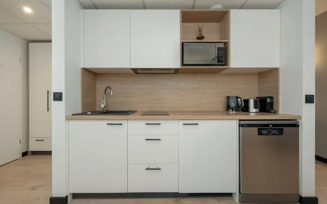 Elegant Apartment in Wroclaw by Renters