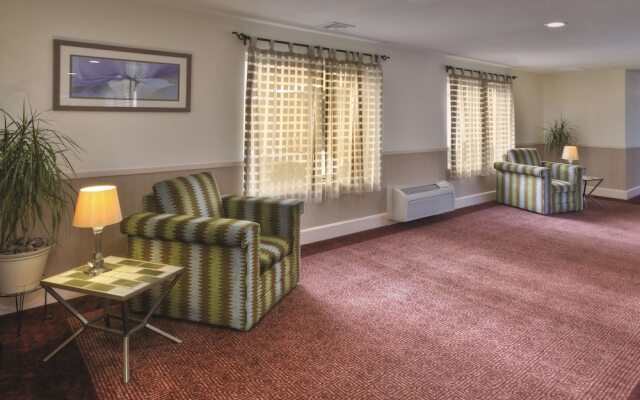 La Quinta Inn And Suites Danbury