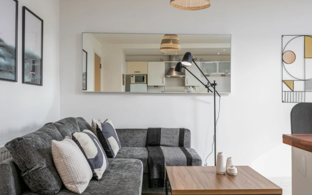 The Douglas - Donnini Apartments