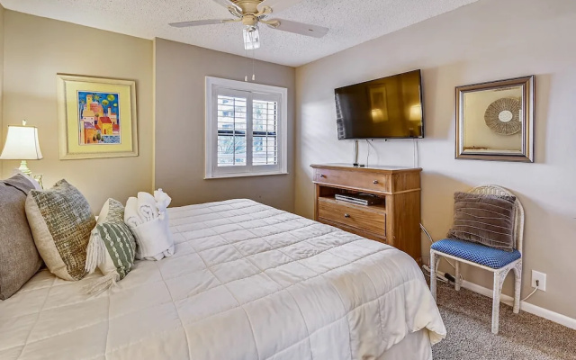 Inlet Reef 209 3 Bedroom Condo by RedAwning