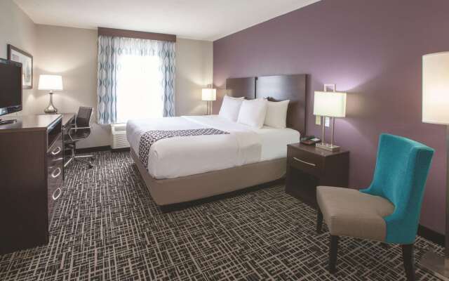 La Quinta Inn & Suites by Wyndham New Cumberland-Harrisburg