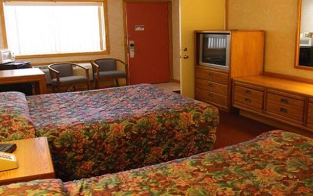 Iron Road Inn