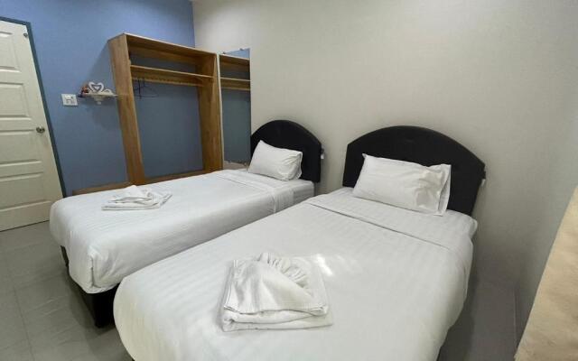 Uthaithani Resort