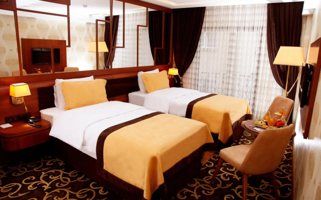 Grand Vuslat Hotel