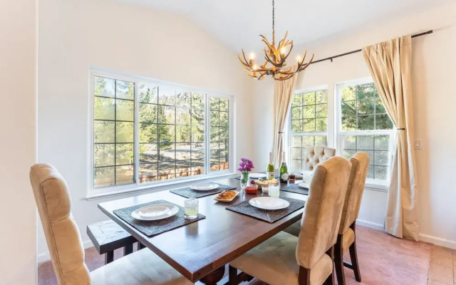Blitzen by Avantstay Pet-friendly Tahoe Retreat