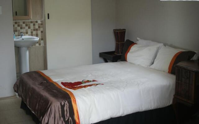 My Den Beach Front Bed & Breakfast & Self Catering
