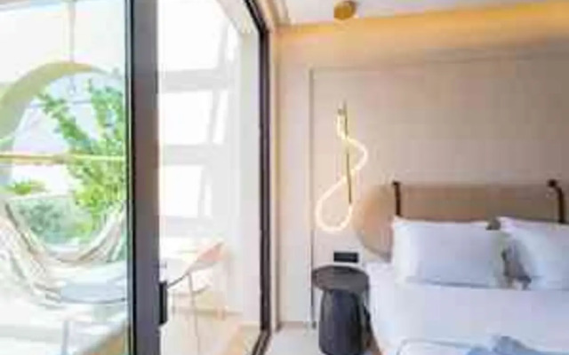 Vaya Suites by Omilos Hotels